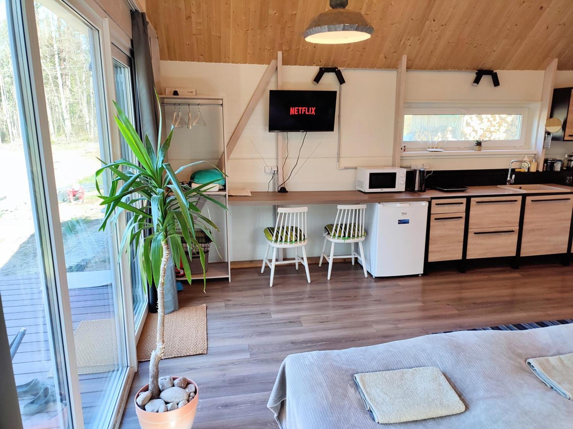 Modern Sauna Cabin In Horse Ranch Liyeplauke ภายนอก รูปภาพ