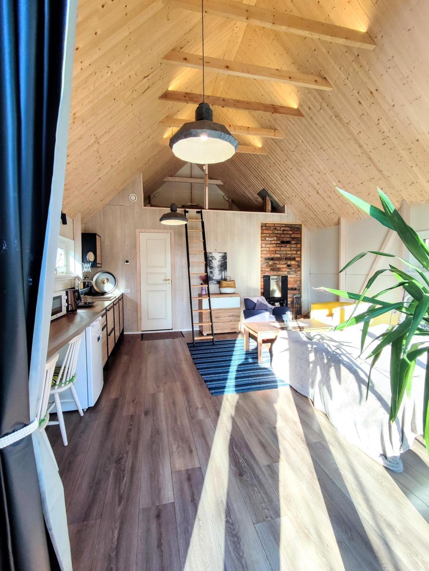 Modern Sauna Cabin In Horse Ranch Liyeplauke ภายนอก รูปภาพ