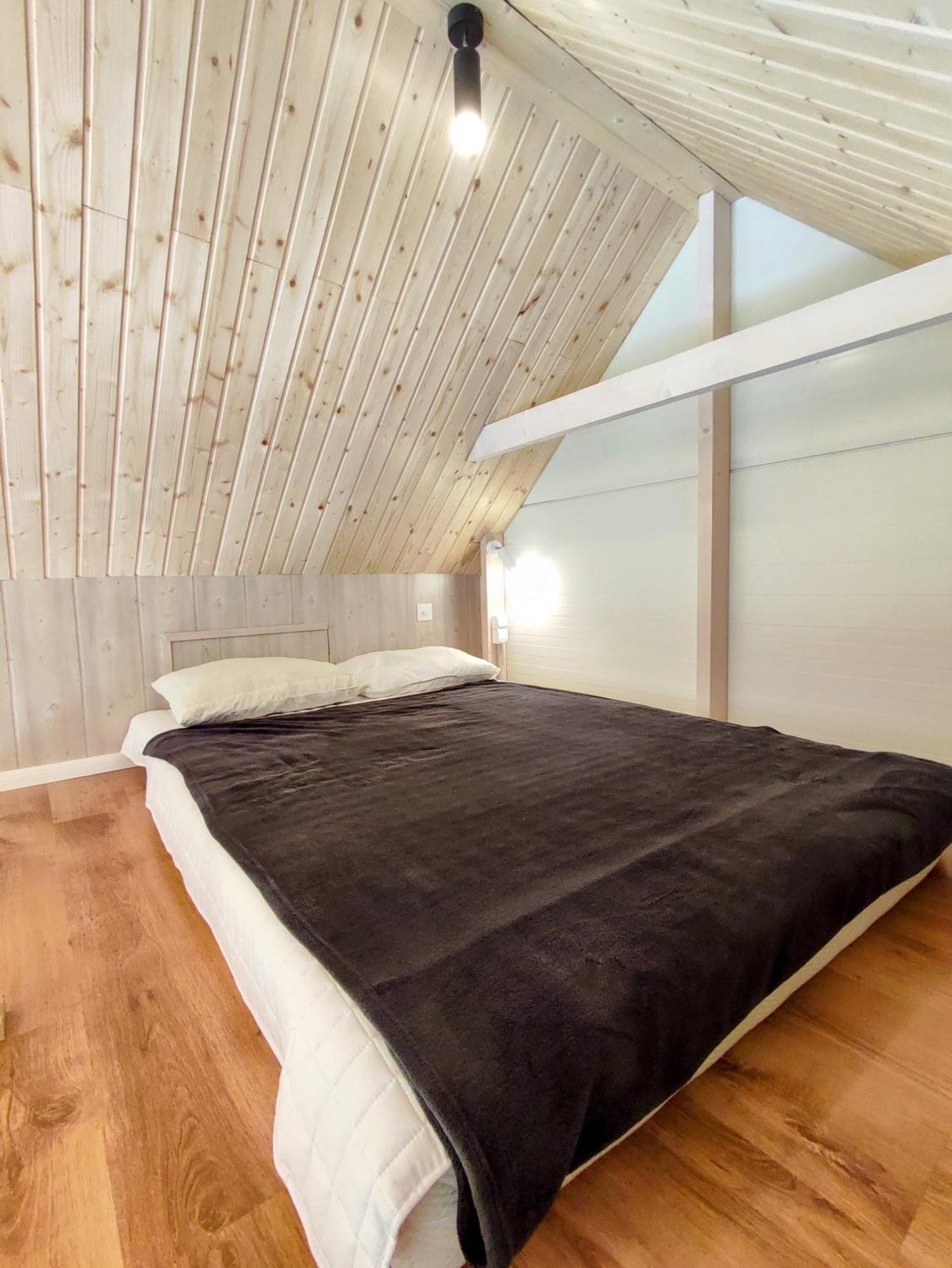 Modern Sauna Cabin In Horse Ranch Liyeplauke ภายนอก รูปภาพ